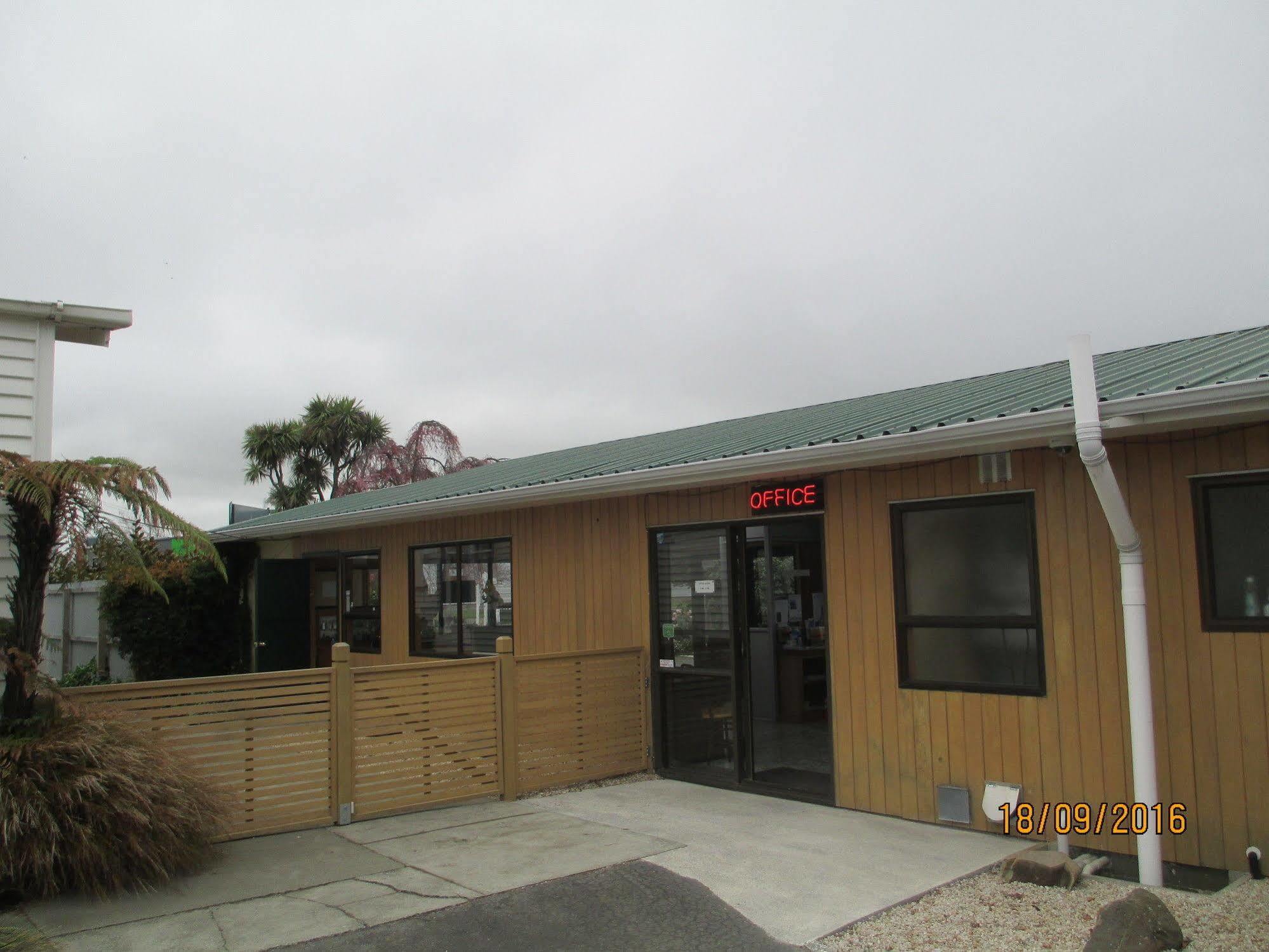 Coronation Park Motels Ashburton Ngoại thất bức ảnh